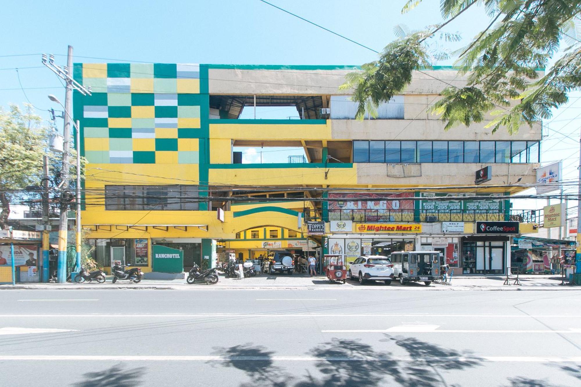 Reddoorz Near Sm City Muntinlupa San Pedro  エクステリア 写真