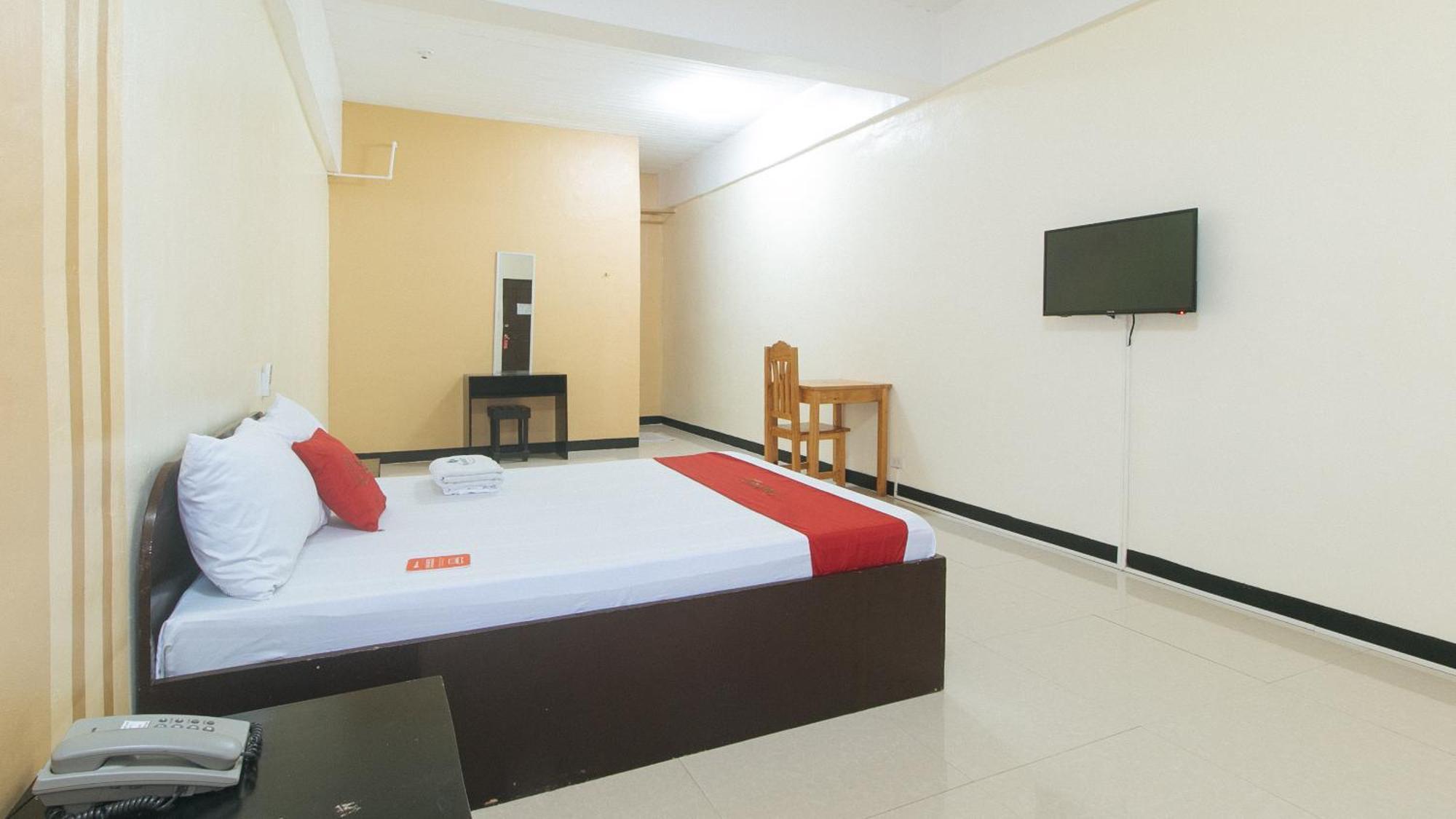 Reddoorz Near Sm City Muntinlupa San Pedro  エクステリア 写真
