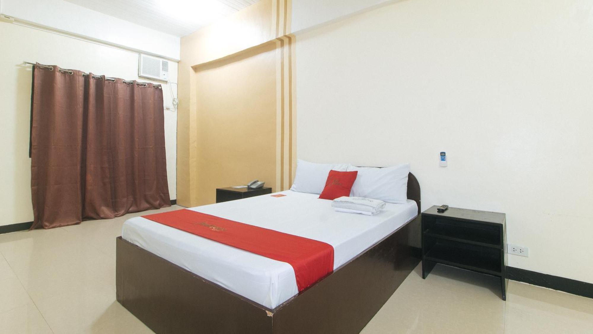 Reddoorz Near Sm City Muntinlupa San Pedro  エクステリア 写真
