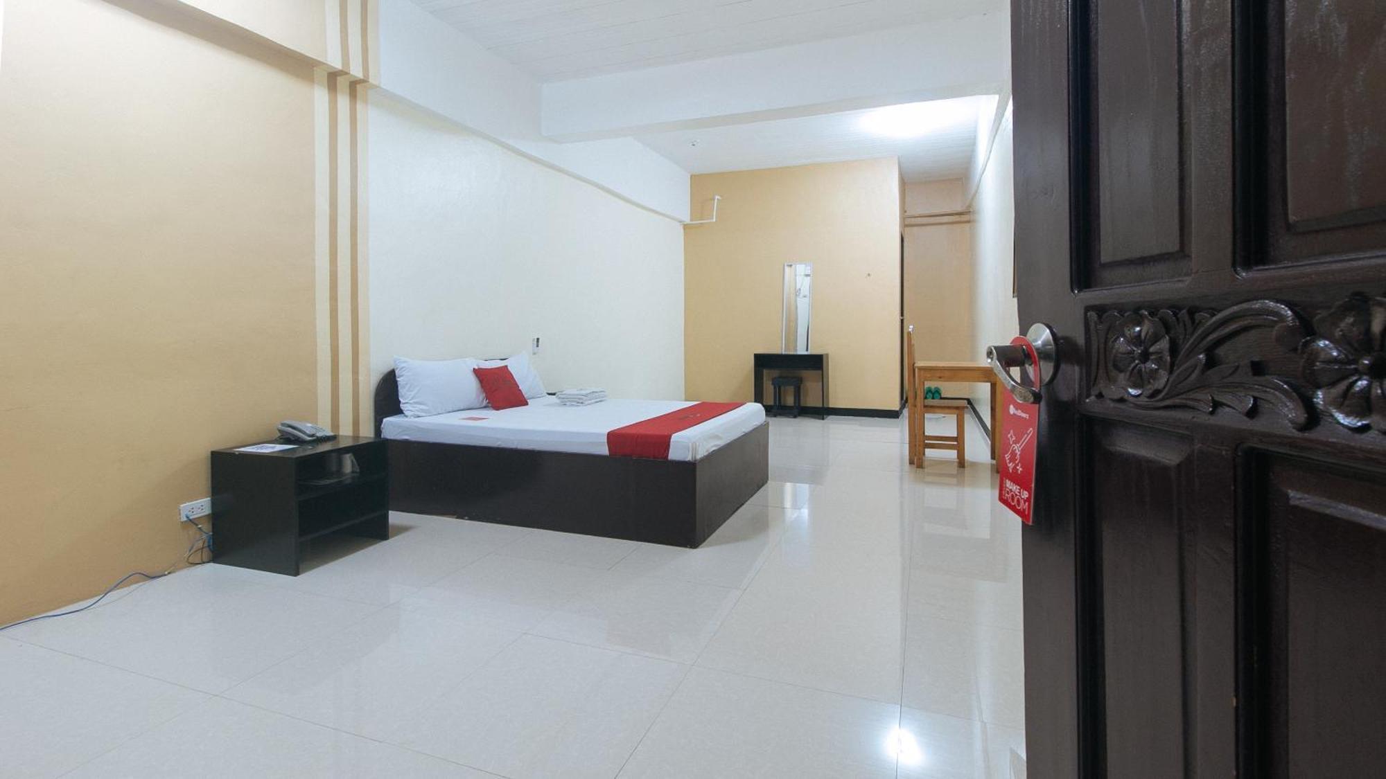 Reddoorz Near Sm City Muntinlupa San Pedro  エクステリア 写真
